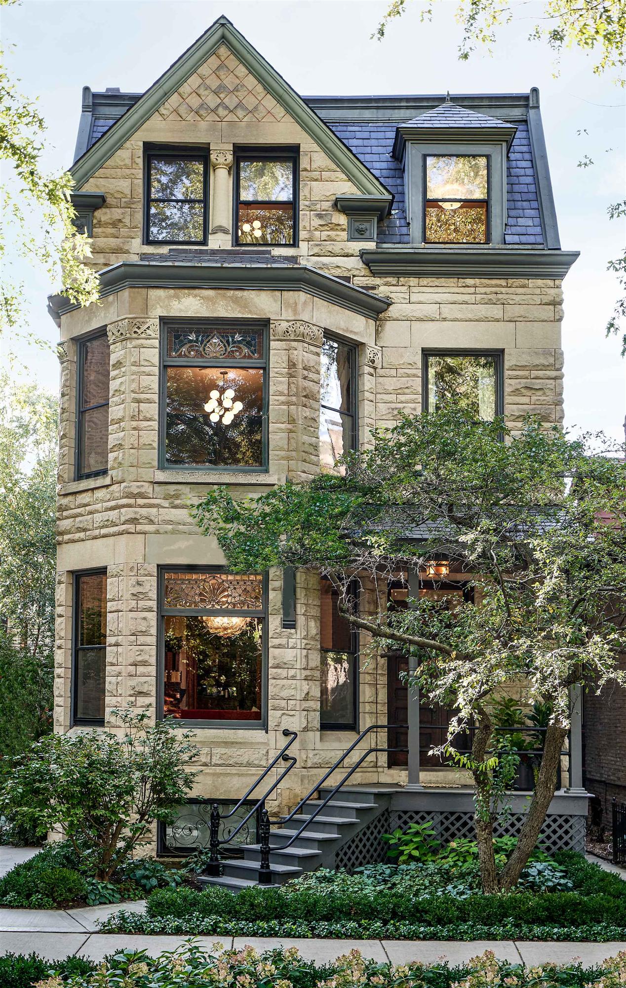 Chicago Graystone Exterior